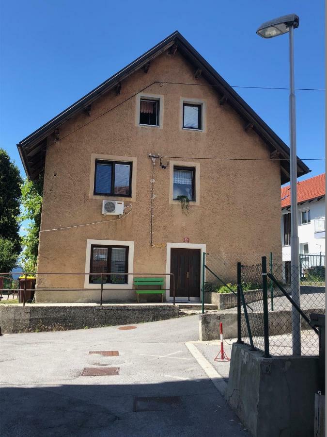 Apartma Mahnic Postojna Εξωτερικό φωτογραφία